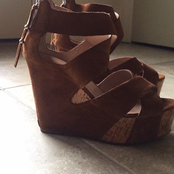 Dolce Vita platform shoes - Picture 6 of 7